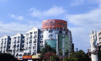 Golden Phoenix Theme Business Hotel (Mianzhu Central Plaza)