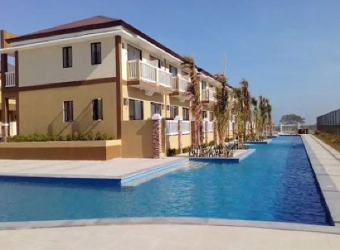 Aquamira Hotel & Resort