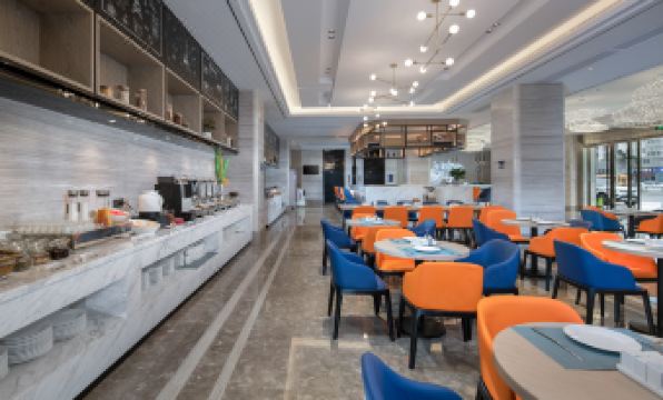 Kyriad Marvelous Hotel (Shenzhen Qinghu Metro Station)