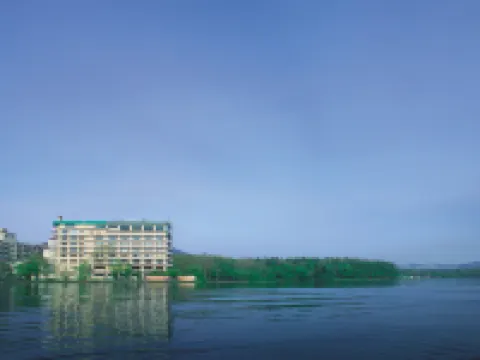 阿寒遊久之裏鶴雅 鄰近阿寒湖阿伊努村的酒店