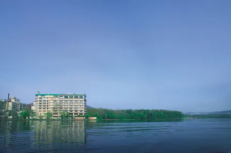 Akan Yuku No Sato Tsuruga Отели рядом с достопримечательностью «‎Akan Ainu Kotan»