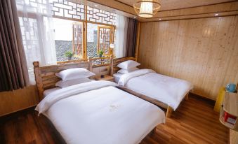 Furong Town Shunyilou Inn