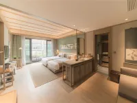 Qidong Zhouyi Hot Spring Hotel - Balcony