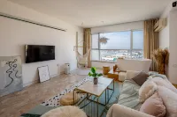 Floral Hotel·Qiyue Hotel (Qingdao Olympic Sailing Center May 4th Plaza store) - balcony