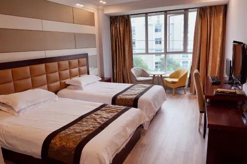 Zhai Rong Jingding Rong Business Hotel