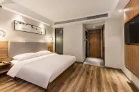 Baiyi Hotel(Zhenjiang Railway Station) Hotels in der Nähe von Dukou Marina
