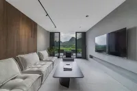 Wan Feng Lin QingChenMuYun, south-west Guizhou Отели в г. Синъи