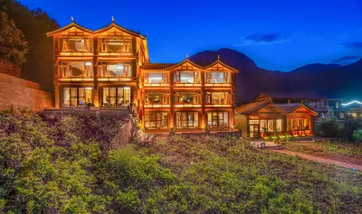 Lugu Lake Deyang Holiday Villa 루구호 관광지-전망대 주변 호텔