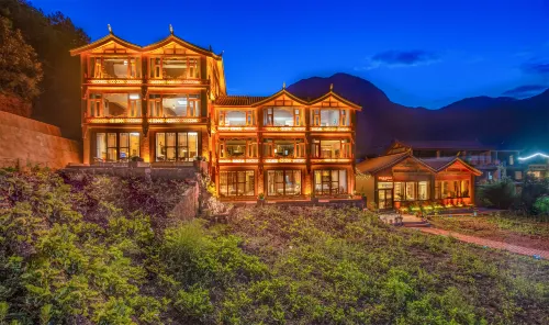 Lugu Lake Deyang Holiday Villa