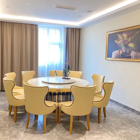 Vienna hotels （ Hebi sands international store）