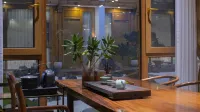 lijiang Nanting. Wind courtyard by stream