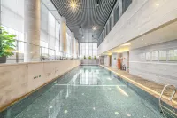Howard Johnson IFC Plaza Ningbo - Swimmingpools