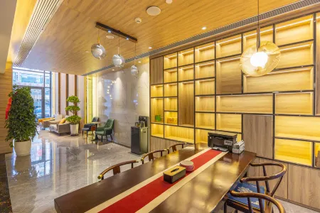 Starway Hotel (Linxia Yiwu International Commercial Plaza)