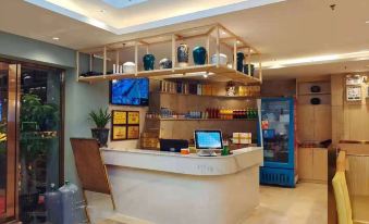 Foshan Shunde Carnival Hotel (Shunlian Plaza Jinlong Subway Station)