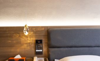 Orange Hotel (Caishen Temple Pedestrian Street)