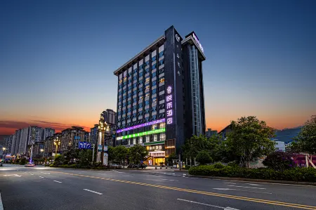 Yuehe  hotel liodian Отели в г. Лодян