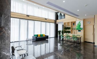 Shankee Tea Style Hotel (Yulin Hongjin Shichang Yide)