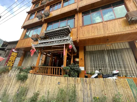 Zhaoxing Dongzhai Guiyu View Inn