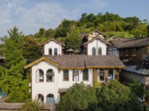 Shisanjian Demen Renli Sitang Yasu Hotel di Jintang County