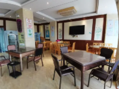 Fuxian Lake Yihu Spring Hotel