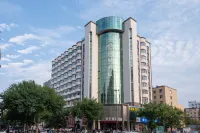 Yuanjian Hotel (Zhengzhou Jingsan Road Provincial People's Hospital Shop) Hotels near LIANG PIN PU ZI DONG MING LU GONG ZHUAN LU