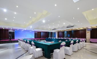 Golden Sheraton Hotel