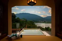 Phalaka Hotel & Resort