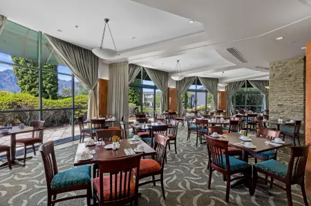 Millennium Hotel Queenstown Отели рядом с достопримечательностью «Remarkables Market»