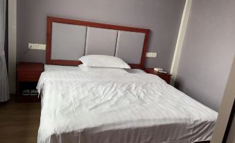 Prince Business Hotel (Yongfeng Supreme Branch)