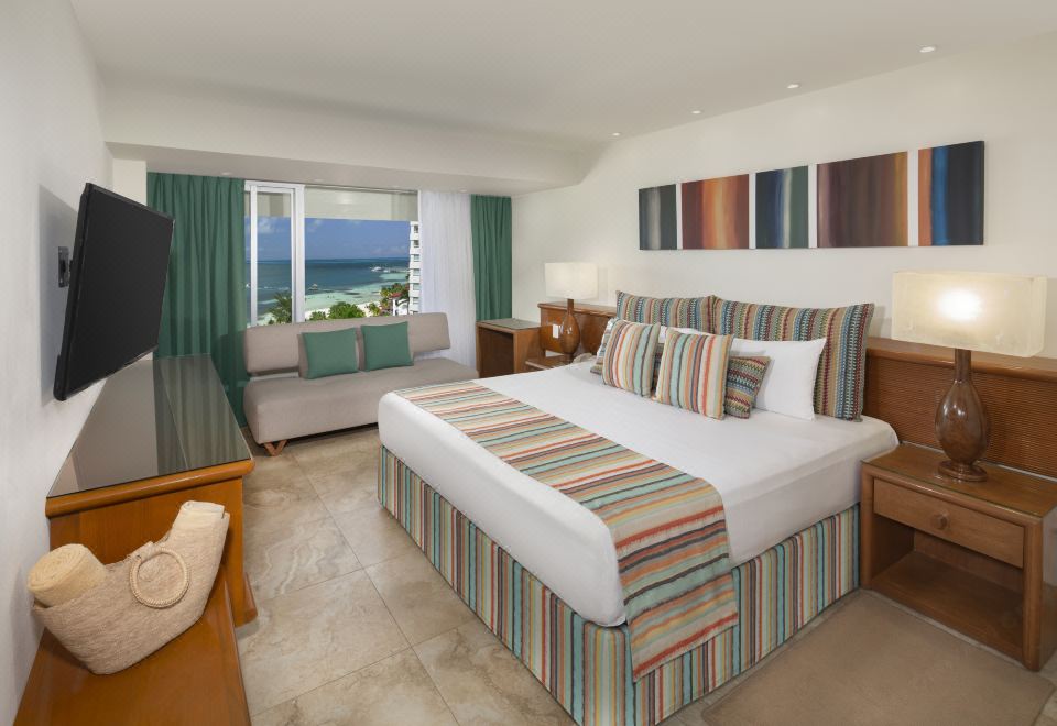 Grand Oasis Palm All-inclusive Over view