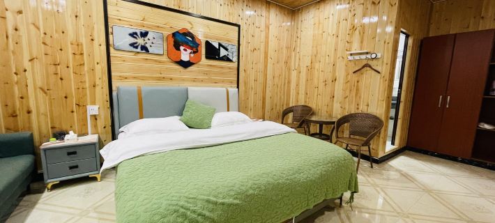 Yanjin Yonghong Hotel Hotele w: Powiat Yanjin, Yunnan