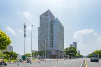 Anqing Wuyue Plaza Maison New Century Hotel