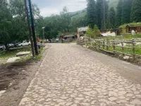 瓊庫什臺村山間小住民宿 テケスのホテル