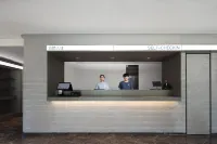 Jinan Daming Lake Scenic Area Furong Street Light Residence Hotel