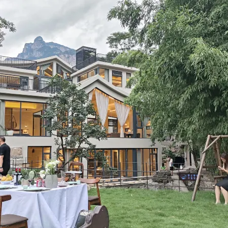 Shuiquan Yingyue Homestay (Huixian Baligou Branch)
