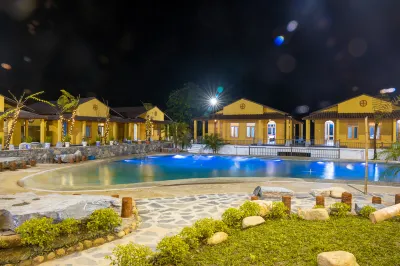 Sky Bay Lodge Hotels in Ha Giang