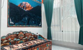 단바 Danba Xinqiang Homestay 2성급 호텔 로비