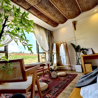 Wangshan Courtyard Hotels near Dongchuan Red Land