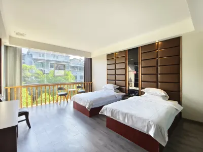 Zijinghua Business Hotel