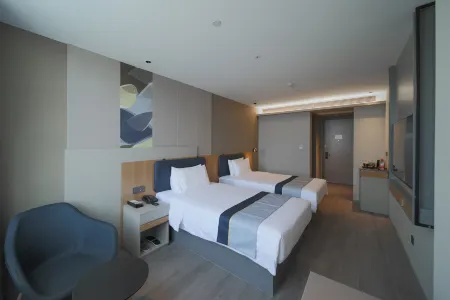 Homeinn Selected Hotel (Jining Affiliated Hospital East Gate) Отели рядом с достопримечательностью «Taibai Lou»