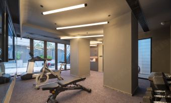 Dalian Zhongshan Square Renmin Road Light Residence Hotel