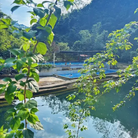 Qingyuan Tea Valley Wenquan Inn