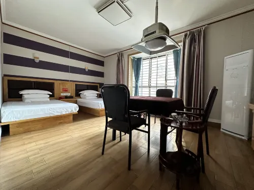 Liling Dengfeng Hotel