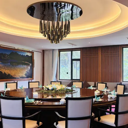 Puge Hot Spring  Hotel