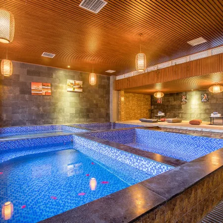 Kunming Banshan Hot Spring H Resort Hotel