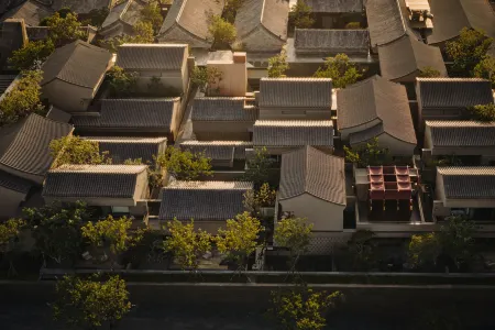 Datong Jixiashan · SUNYATA Resort Hotel Отели рядом с достопримечательностью «Guanyi Hall of Datong»