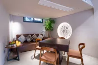 Zhu Jing • Xing Shantang Boutique Stay (Xijiang Qianhu Miao Village Miao Museum)