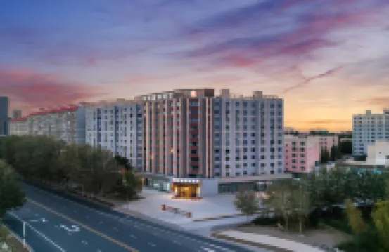Jifeng International Hotel (Qiemu City Branch)