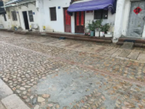 Tongcheng Xingfuli Homestay (Liuchixiang)