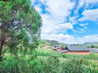 半山花居泸沽湖精品观湖客栈 - 山景标准间